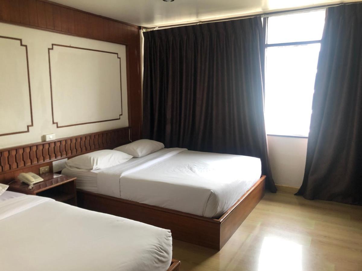 Malaysia Hotel Bangkok Extérieur photo
